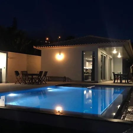 Pinheira Iv -heated Swimming Pool And Jacuzzi Villa *