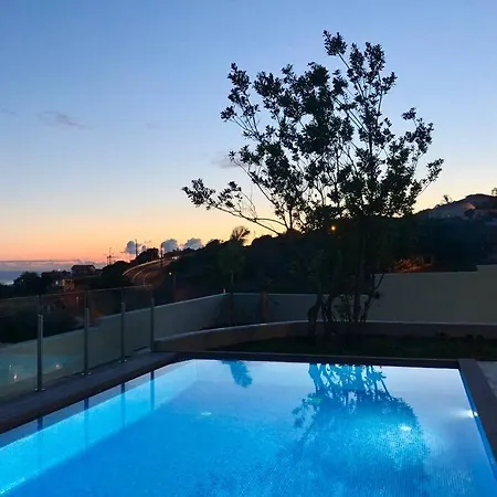 Pinheira Iv -heated Swimming Pool And Jacuzzi Calheta (Madeira)