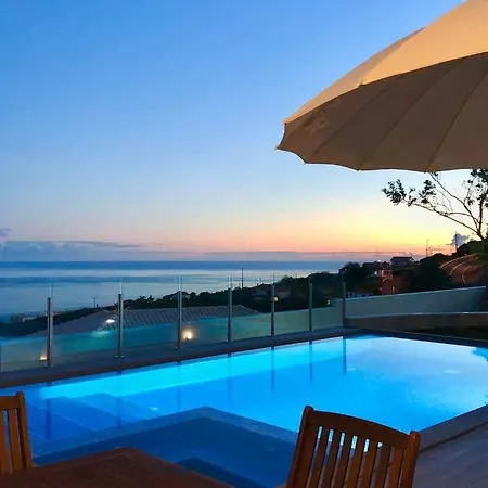 Pinheira Iv -heated Swimming Pool And Jacuzzi Villa