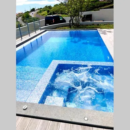 Pinheira Iv -heated Swimming Pool And Jacuzzi *