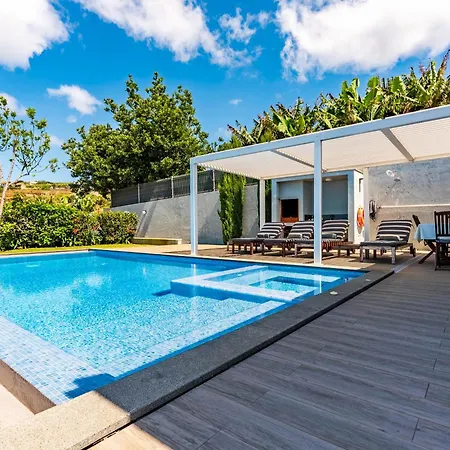 Pinheira Iv -heated Swimming Pool And Jacuzzi Calheta (Madeira)
