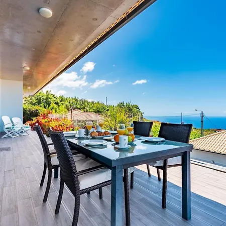 Villa Pinheira Iv -heated Swimming Pool And Jacuzzi *
