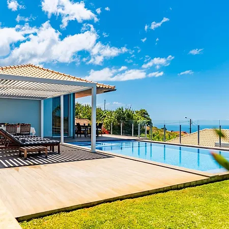 Villa Pinheira Iv -heated Swimming Pool And Jacuzzi Calheta (Madeira)