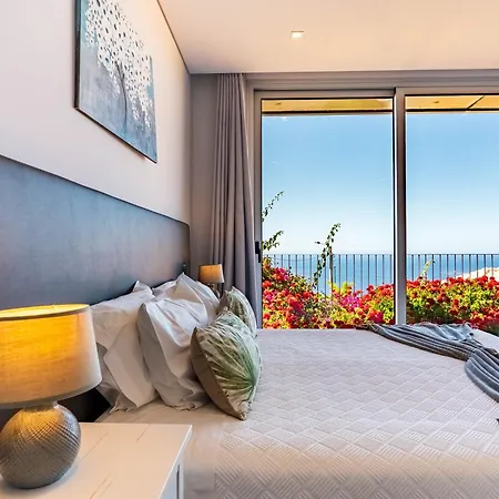 Pinheira Iv -heated Swimming Pool And Jacuzzi Calheta (Madeira)