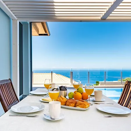 Pinheira Iv -heated Swimming Pool Villa Calheta (Madeira)