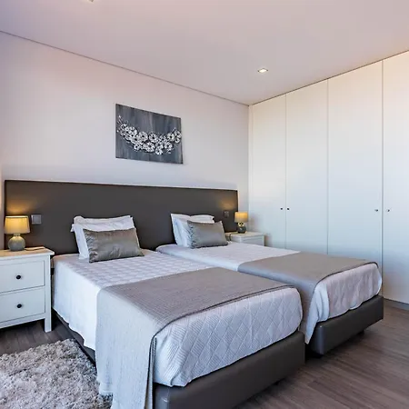 Pinheira Iv -heated Swimming Pool *