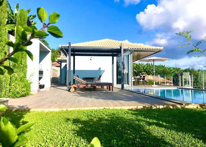 Pinheira Iv -heated Swimming Pool Villa Calheta (Madeira)