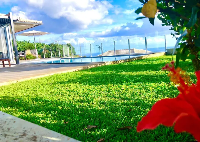 Pinheira Iv -heated Swimming Pool Villa *