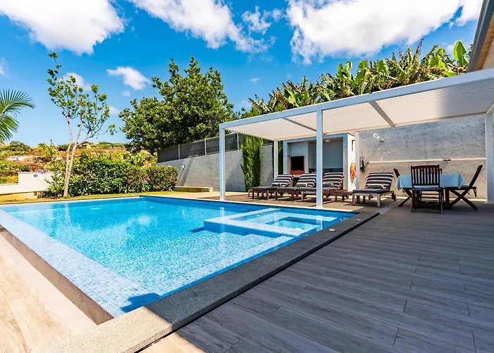 Pinheira Iv -heated Swimming Pool Calheta (Madeira)