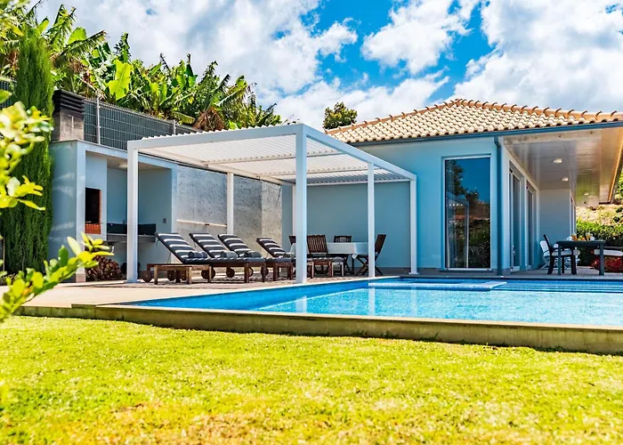 Pinheira Iv -heated Swimming Pool * Calheta (Madeira)