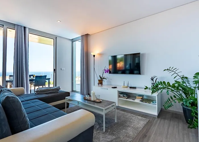 Villa Pinheira Iv -heated Swimming Pool