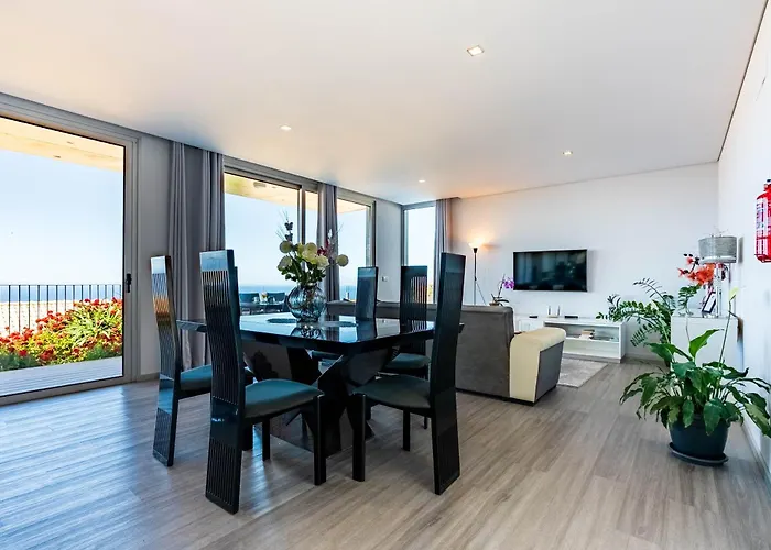 Pinheira Iv -heated Swimming Pool * Calheta (Madeira)