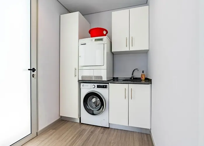 Pinheira Iv -heated Swimming Pool * Calheta (Madeira)